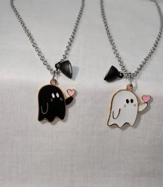 Matching Ghost Couple Necklaces – Cute Minimalist Pendant Jewelry
